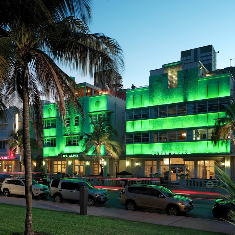 맥알핀 오션 플라자, 힐튼 그랜드 베케이션스 클럽