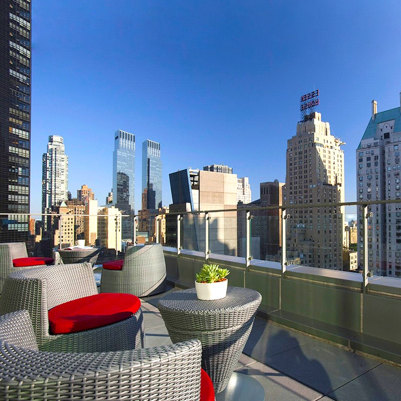 웨스트 57th 스트리트, 힐튼 클럽