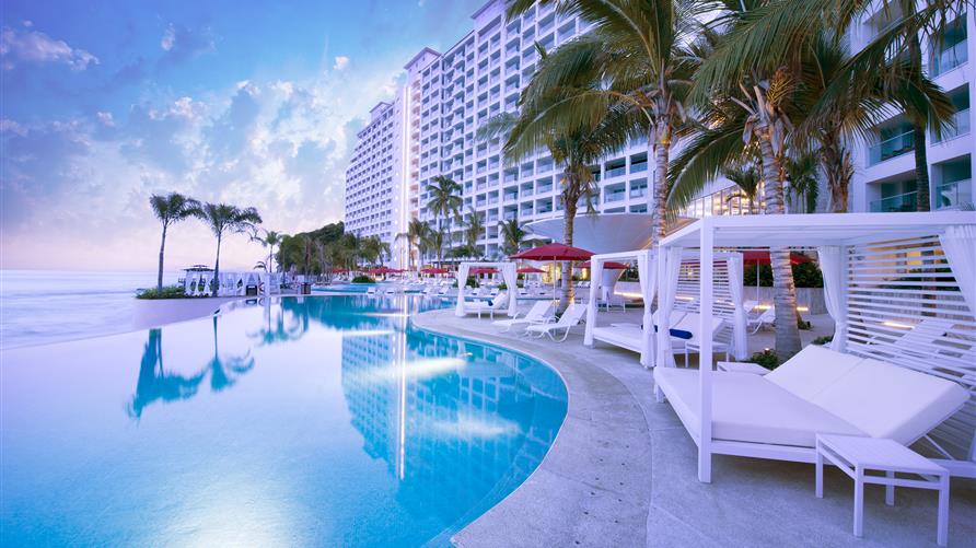 Pool and exterior view of Grand Fiesta Americana Puerto Vallarta in Mexico. 