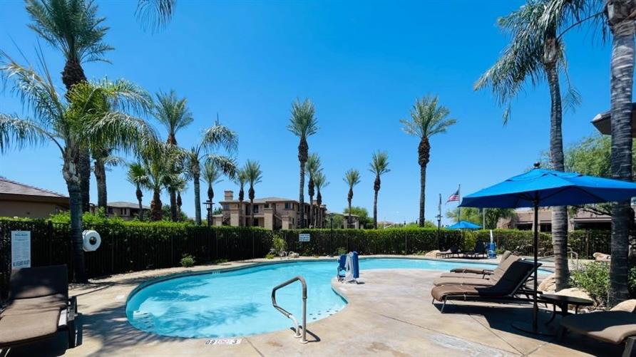The pool at Scottsdale Links, a Hilton Vacation Club