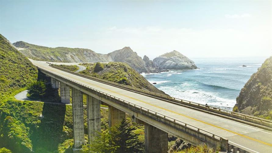 Willow Creek Bridge along the coast of Big Sur, California
