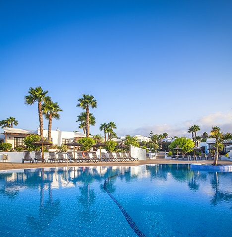 Pool at Jardines del Sol